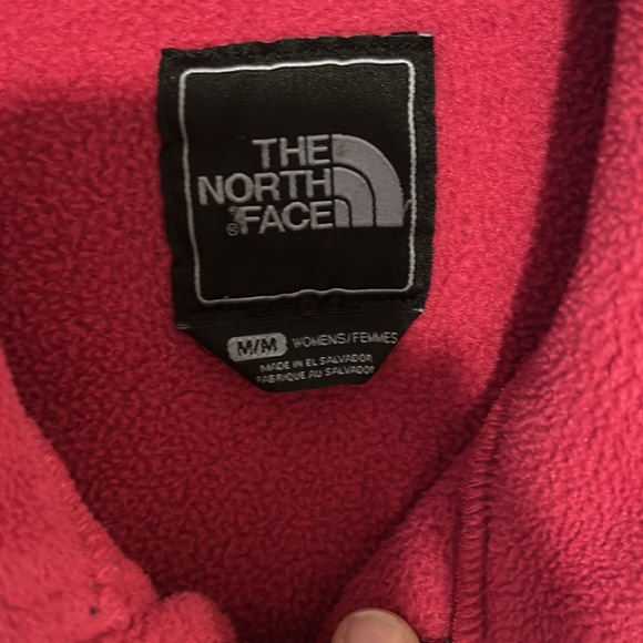 Woman’s Northface Jacket - Picture 4 of 6
